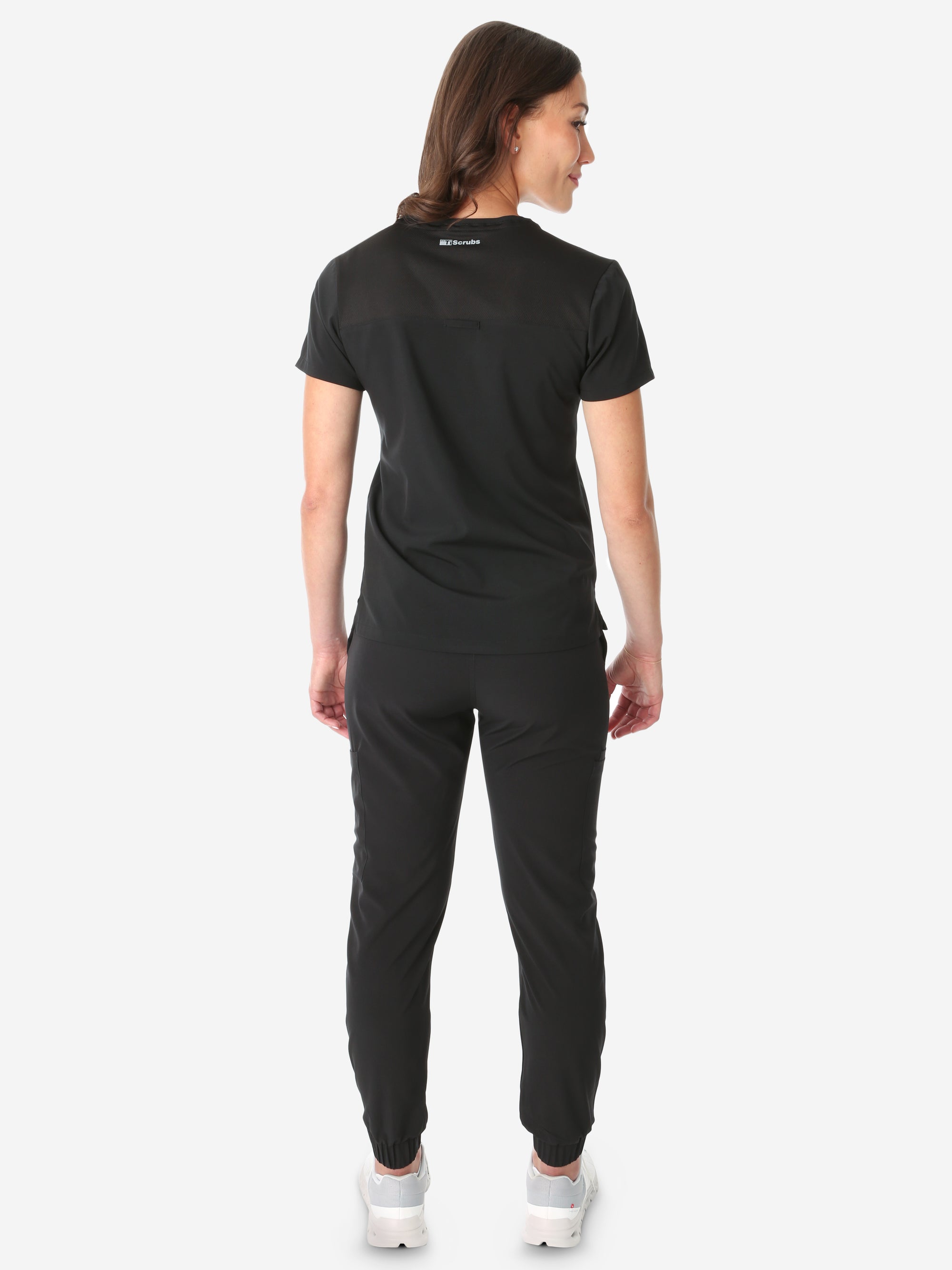 Women's Tuckable One-Pocket Scrub Top