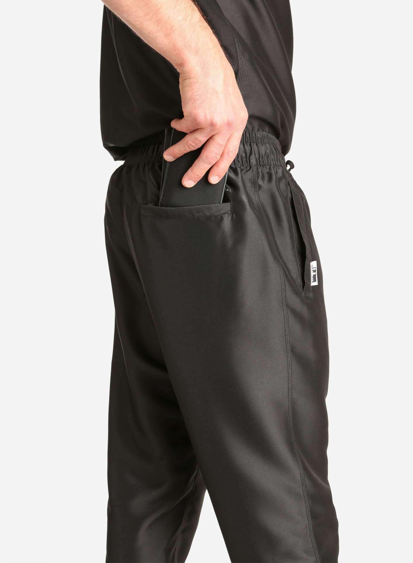 Men&#39;s Jogger Scrub Pants in Black Back Pocket Detail View