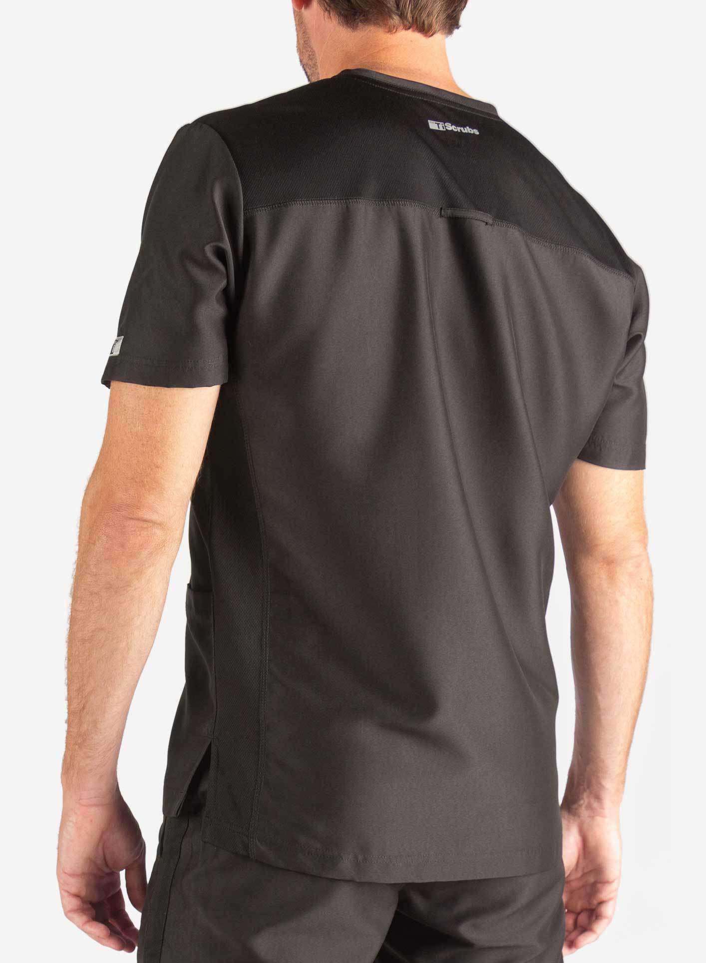 Men&#39;s 3 Pocket Scrub Top in black