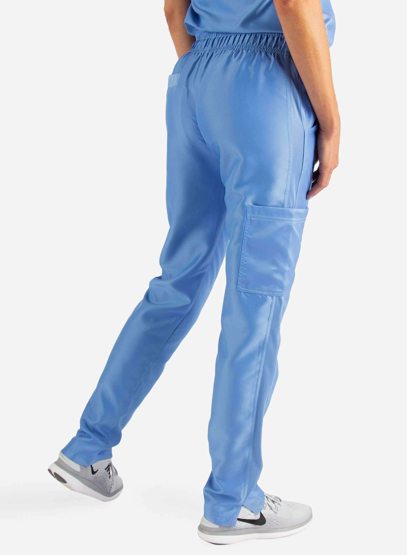 Women&#39;s Slim Fit Scrub Pants in ceil-blue