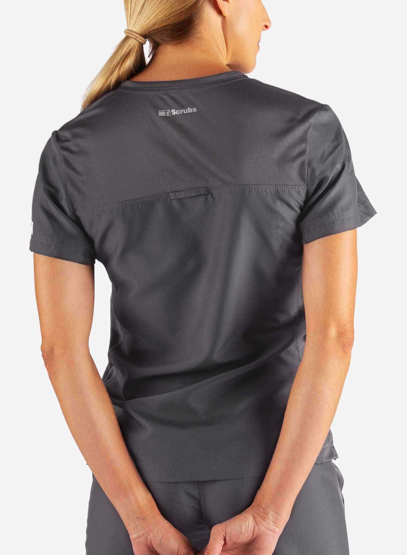 Women&#39;s Fitted Scrub Top in Dark gray